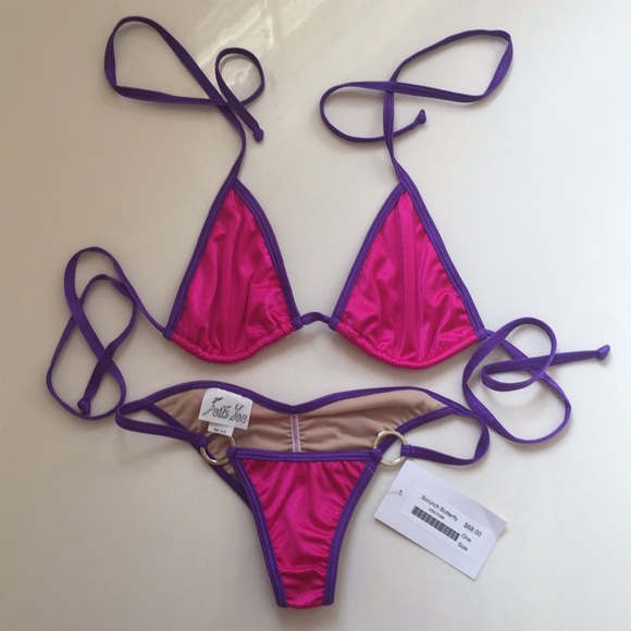 Scrunch Bottom Bikini - Picture 1 of 3